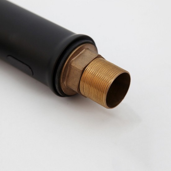 Aansluiting zwarte sensorkraan