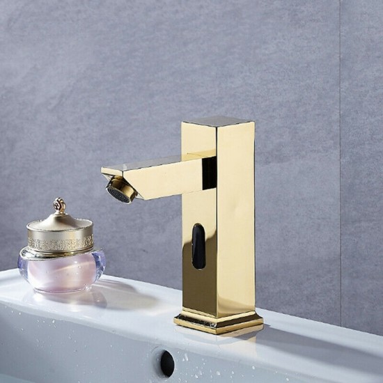 Elegante goudkleurige hygienische sensorkraan