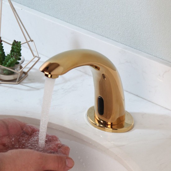 Goudkleurige sensorkraan rond gebogen