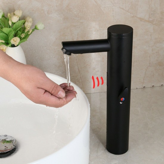 Hoge zwarte sensorkraan