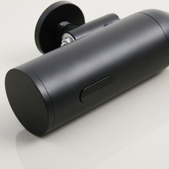 Zwarte wand sensor urinoir